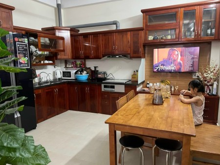 Nhà mặt ngõ Gốc Đề gần nhiều trường đại học lớn, gần phố, gần ô tô