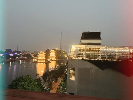 Cho thuê khách sạn Tràng An Happy Hotel, mặt hồ Kỳ Lân, Ninh Bình