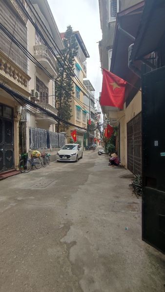 Tôi chính chủ cần bán lô đất DTSD 230m² Ngõ Thái Hà LH 0964839337
