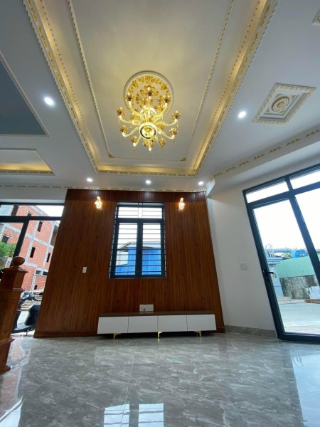 Bán Nhà+ 1 trệt 2 lầu 2 mặt tiền Đường nhựa 12 mét Khu dân Cư giá đầu tư
