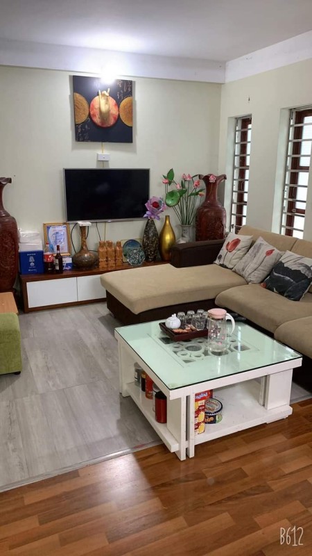 Nhà lô góc thoáng sáng vĩnh viễn, ô tô tránh 20m ra mặt phố Phùng Hưng , giá 4,4 tỷ đồng