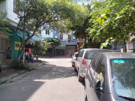 Cần bán nhà phố Nguyễn Văn Lộc, Hà Đông, Hà Nội giá 10.7 tỷ, có thương lượng