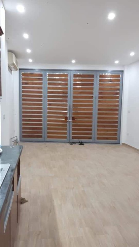 Nhà Láng Hạ 5 tầng ngõ thông cách phố kinh doanh sầm uất 40m giá chỉ 5,3 tỷ đồng