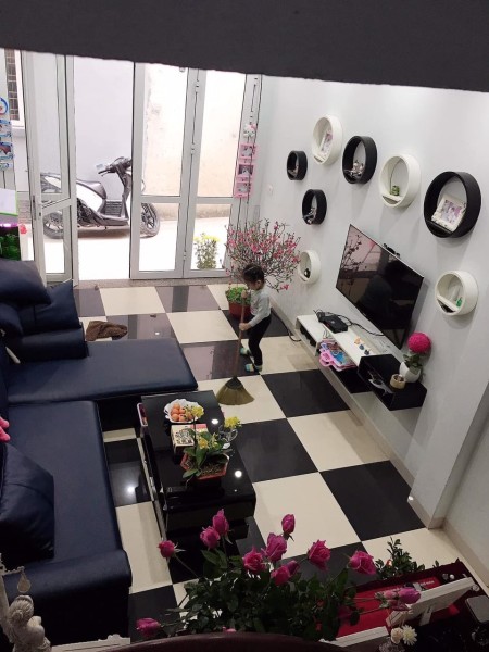 Phùng Khoang diện tích 40m2 5 tầng ngõ trước nhà 3m thẩng cách ô tô 20m 4.5 tỷ
