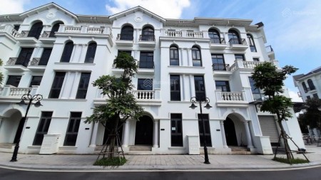 Shophouse Ngọc Trai 8 đông nam, mặt đường 52m giá 15 tỷ Vin Gia Lâm