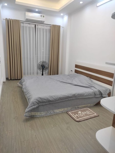 Cực hiếm nhà Thuỵ Khuê 10m ra ô tô tránh diện tích 42m² x 5 tầng, giá bán chỉ 5 tỷ đồng
