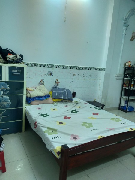 Nhà mặt tiền 1 trệt 2 lầu diện tích 4 x17 m2 làm việc nhanh vào ở ngay