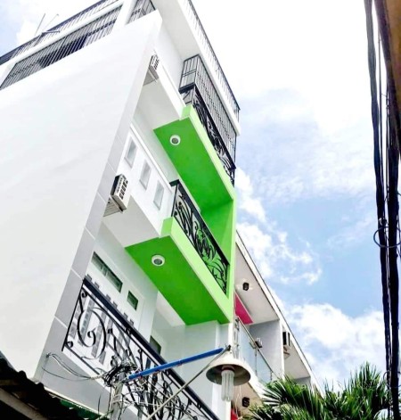 Nhà HXH giá tốt Hoà Bình Tân Phú, DT 80m² x 4 tầng giá chỉ 5,85 tỷ đồng