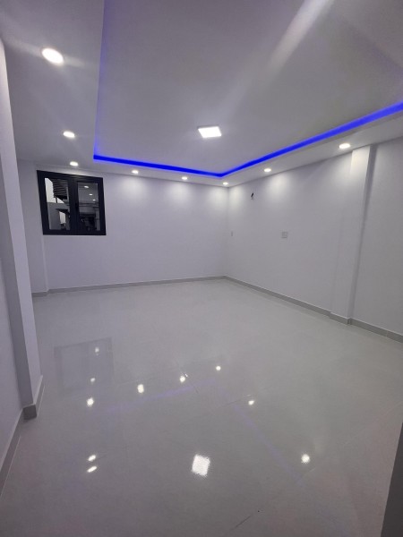 Bùi Thị Xuân Tân Bình. Đang kinh doanh cho thuê. 86m2 4 tầng giá tốt chỉ hơn 10 tỷ.