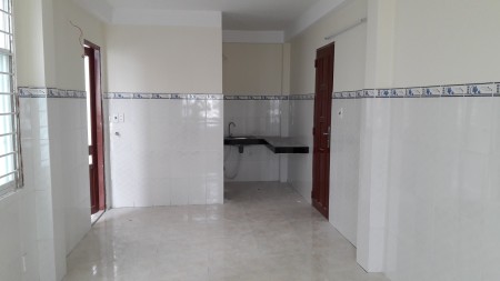 Cho thuê chung cư mini trung tâm SG, khu an ninh, có sân vườn thoáng mát, ban công riêng.