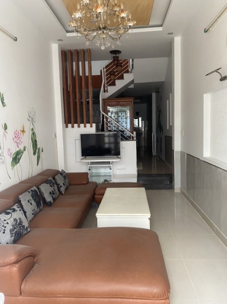 Bán nhà Đường 2 Tháng 9, ô tô tránh, nhà mới, đẹp ở ngay, dân trí cao, dtsd 50m2, nhỉnh 3
