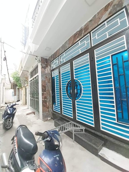 Bán nhà Chính Kinh Quận Thanh Xuân DTSD 52m² x 6 tầng giá chỉ 7,5 tỷ đồng