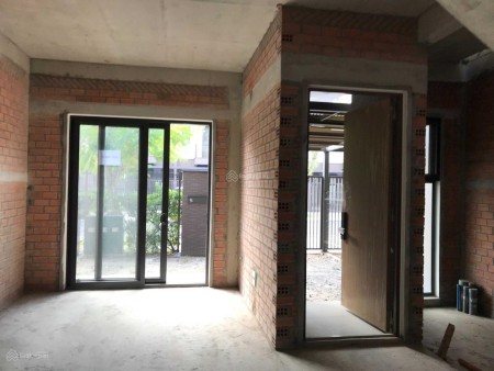 Cần bán gấp giá tốt căn nhà phố vườn 1 trệt 1 lầu tại Waterpoint. Giá chỉ 3 tỷ 5 bao thuế phí