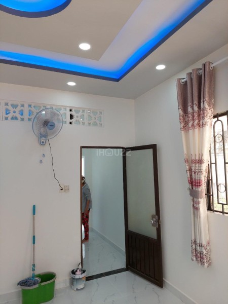 Bán nhà Chiến Quận Bình Tân nhà mới đẹp ở ngay diện tích 37m2, giá 3.4 tỷ