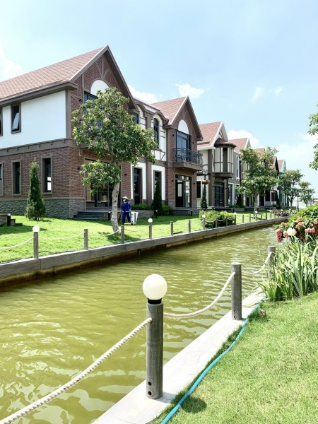 Đi đến slide 4