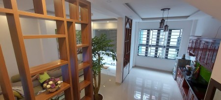 Bán nhà ở Vũ Tông Phan nhà ngõ rộng nằm trong khu sầm uất diện tích 40m2 giá 5 tỷ