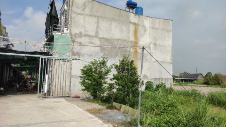 Bán lô đất Củ Chi, lô góc đã xây nhà ở: 5x22m, gần Trường Tiểu Học Bình Mỹ. 650tr