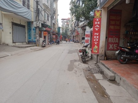 Bán nhà riêng cao 3 tầng, kèm đất tại Do Thượng - Tiền Phong - Mê Linh DT 52m², nhỉnh giá 2 tỷ đồng