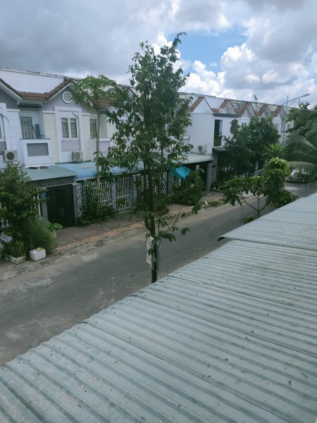 Bán/cho thuê nhà khu dân cư Hoàng Quân, sổ hồng riêng chính chủ