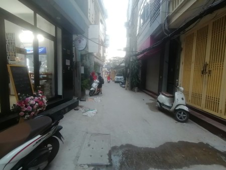 Cực hiếm, bán đất siêu vip phố Thái Hà, mặt ngõ, ô tô đỗ cửa diện tích sử dụng 224m2