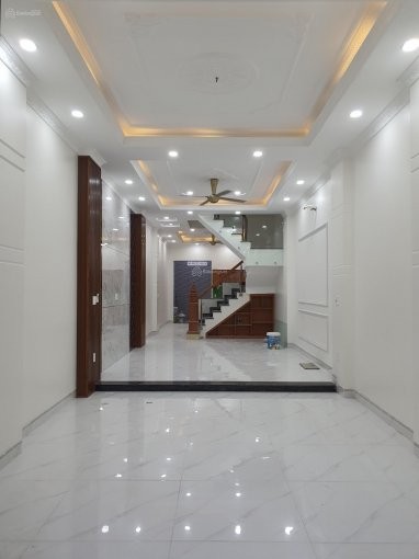 Cần tiền Trả nợ ngân hàng, nhà 1 trệt, 2 lầu, giá 3 tỷ, đường Kha Vạn Cân Thủ Đức HCM