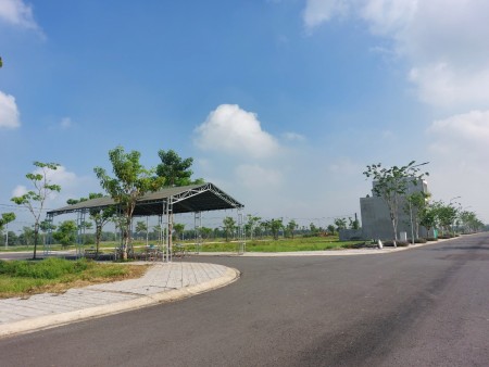 Cần bán gấp đất mặt tiền đường ngay Quốc Lộ 22 gần bệnh viện Xuyên Á 100% đất thổ cư