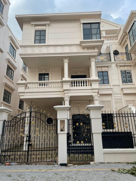 Đi đến slide 1