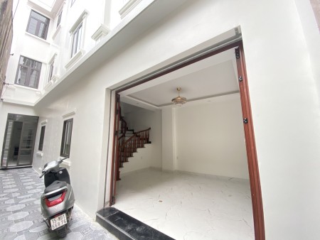 ️Bán 2 căn xây mới 100% phố Đình Đông đi bộ ra chợ 1 phút giá siêu hời
