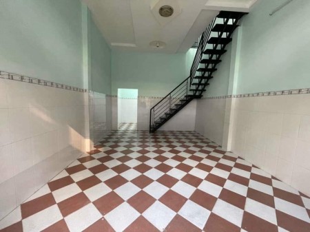 BÁN NHÀ ÂU CƠ, TÂN PHÚ, TIỆN SỬA MỚI, 4.2x10M, CHỈ 3.3 TỶ