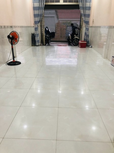 Bán nhà mặt tiền đường Thạnh Xuân 38, Quận 12, DT 84M2, giá rẻ.