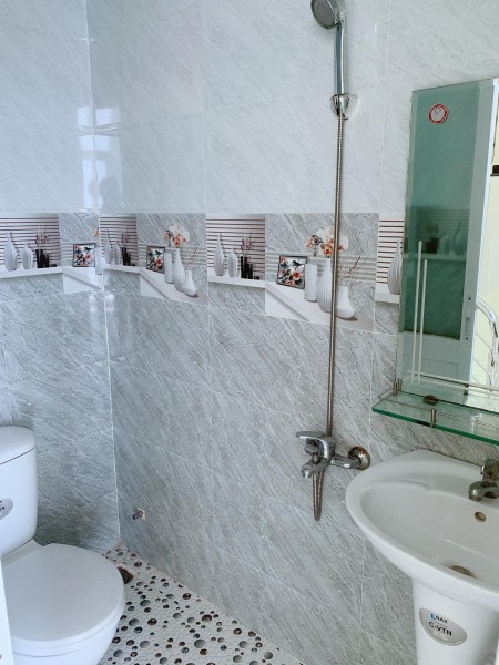 Chính chủ bán nhà siêu rẻ 64M2, giá 2,75 tỷ, QL1A, phường Thạnh Xuân, Quận 12, HCM