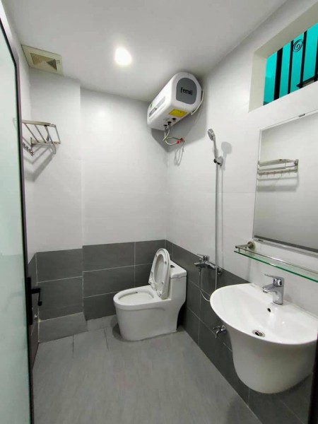 Hiếm! Bán gấp nhà Nguyễn Sơn 40m - 5 tầng giá bán 3 tỷ 4 liên hệ 0916513232.