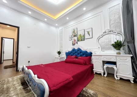 Bán nhà đẹp 2 mặt thoáng Cầu Giấy, 36m2 x 4T, ngõ thông, thoáng, 3.98 tỷ, 0989288166.