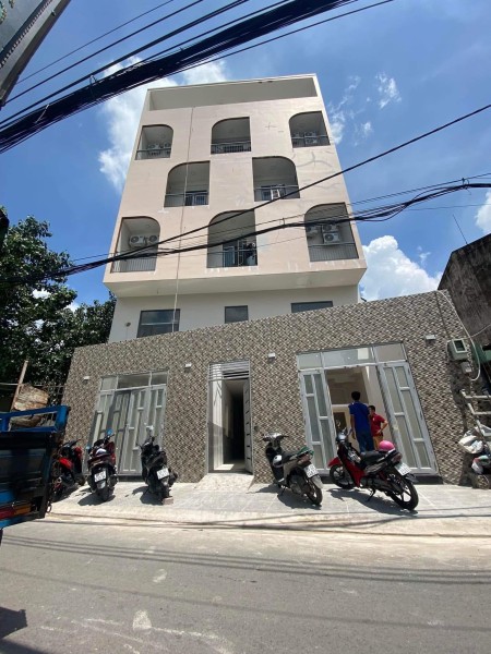 Phòng mới xây full nội thất có gác cao cửa sổ lớn giá rẻ ở gần vòng xoay Phú Lâm