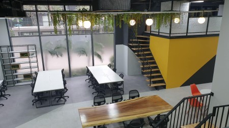 Cho thuê văn phòng 500m2 tại Cầu Giấy, Hà Nội, giá tốt lh 0985113396