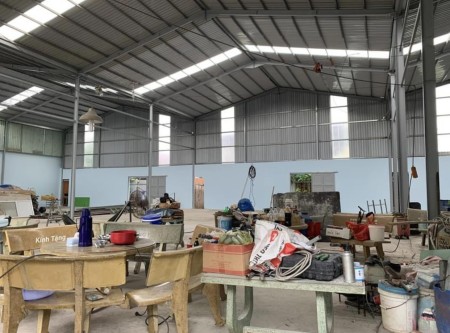 Cho thuê 2 MB kho xưởng đất diện tích sử dụng 1700m2 trục Hà Huy Giáp Quận 12