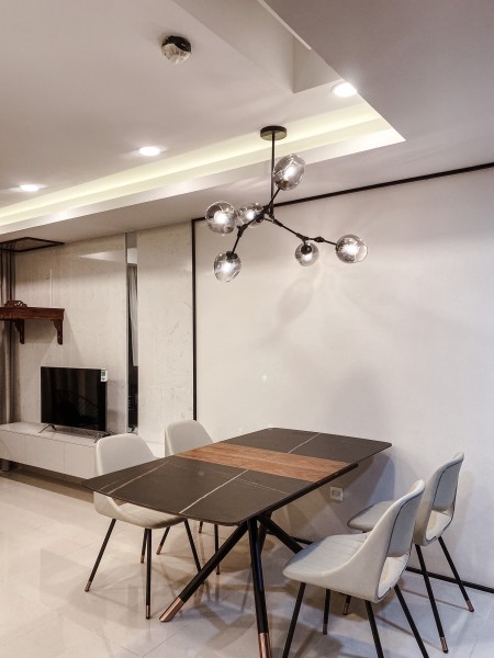 Bán gấp căn hộ 2PN, 76m2, lầu 1X, view ĐN, 4.250 tỷ đã VAT + phí chuyển nhượng. LH 0903681920