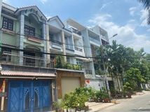 Chính chủ bán nhà đường số 51 kế bên chợ dt 5x20m 3,5 tấm 9 tỷ cần bán gấp