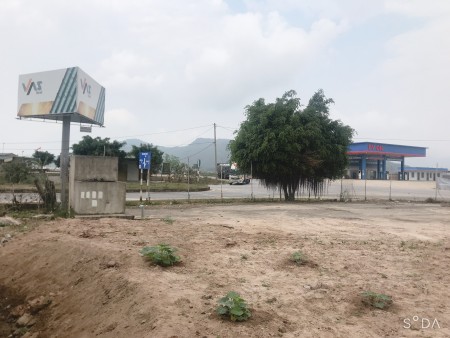 Cần cho thuê lô đất diện tích rộng giáp đường lớ giá có thương lượng, lh 0965142230