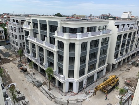 Đi đến slide 4