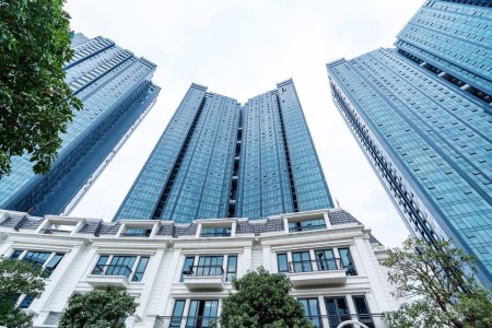 Bán căn hộ 3PN, 103m full nội thất, 5 tỷ, toà S4, Sunshine City Tây Hồ lh 0949787838