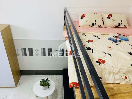 Phòng cho thuê giá rẻ có sẵn nội thất gác cao ngay Aeon Tân Phú an ninh