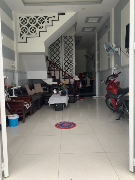 Nhà mặt tiền Trương Đình Hội, P15, Q8, giá 5.5 tỷ, 3 tầng, diện tích 45m2