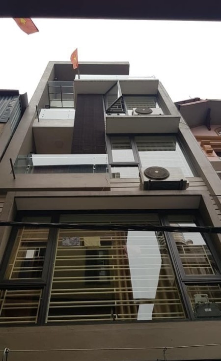 Bán nhà Nguyễn Văn Huyên, đẹp không tì vết diện tích 68m2, giá 13.8 tỷ
