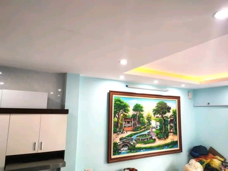 Trung tâm Quận gần phố lô góc full nội thất nhà đẹp ngõ thông thoáng lh 0966963387