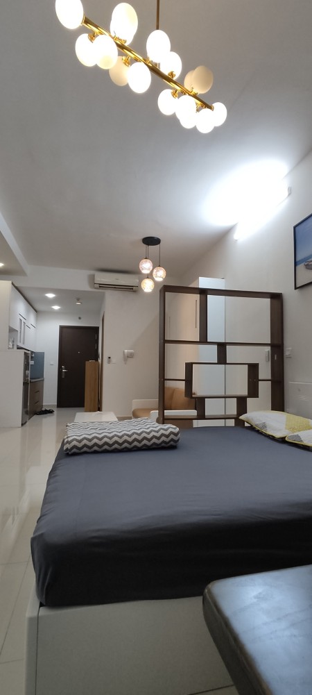 Căn Studio officetel Sunrise City View , giá thuê 12 triệu, LH: 0878162162