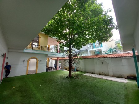 Cần Bán Biệt Thự Quận Phú Nhuận khu an ninh đường lớn, tiện ích đầy đủ