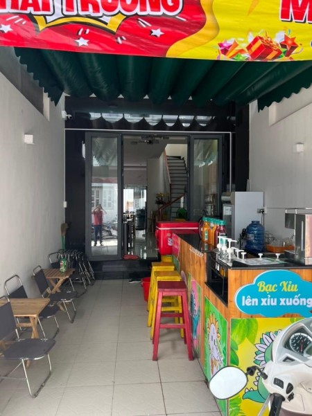 Bán nhà Tân Phú 3 tầng bê tông cốt thép diện tích dt 80m2 vuông vức, xe hơi vào nhà giá 7.99 tỷ
