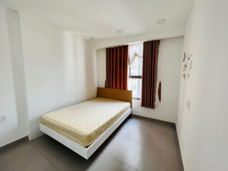 Cần bán căn góc 3PN 90m2 tại Kingston Residence, có sẵn nội thất như hình. Giá bán nhanh 6.3 tỷ