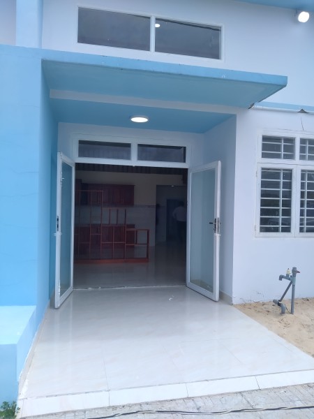 Nhà 1 trệt 1 lửng diện tích 70m2 giá 657 triệu tại Chơn Thành, Bình Phước